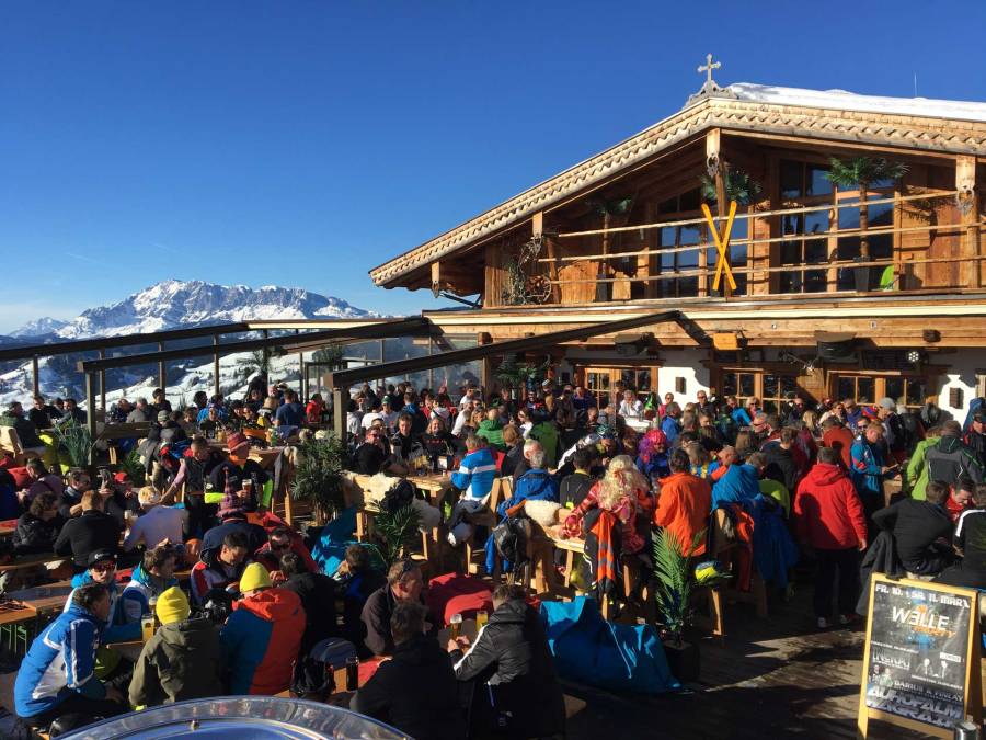 Sonnen-Terrasse Skihütte Ski Amade